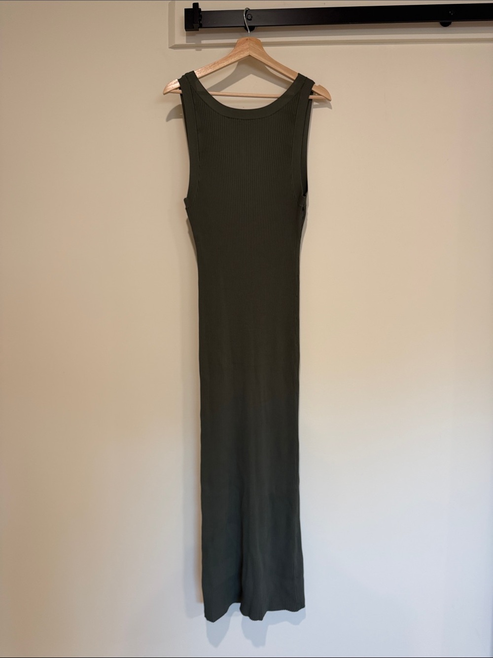Good American Olive Green Ribbed Sleeveless Maxi Dress